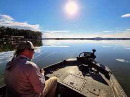 Pitts hunts down the Alabama crappie in open water. He advises the best part about Weiss Lake in his opinion is that the whole lake is productive at different times of the year. Whether its creek channels, river channels, grass beds, undercut banks, fallen treetops, etc., there’s a lot of back-water that never really sees much pressure and there’s so many areas of flats with it being a typically shallow lake.