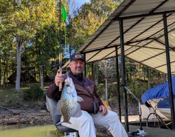 Guide Rodney Donald's minnow rig is simple: a hook, split shot and slip float to ensure the right depth.
