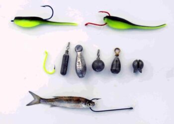 Barry Morrow uses a variety of hooks and weights for drop shot techniques using soft plastics or minnows.