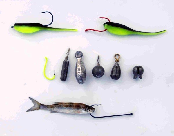 Barry Morrow uses a variety of hooks and weights for drop shot techniques using soft plastics or minnows.