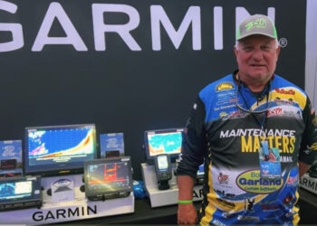 Close Up Look at the Bobby Garland Mayfly